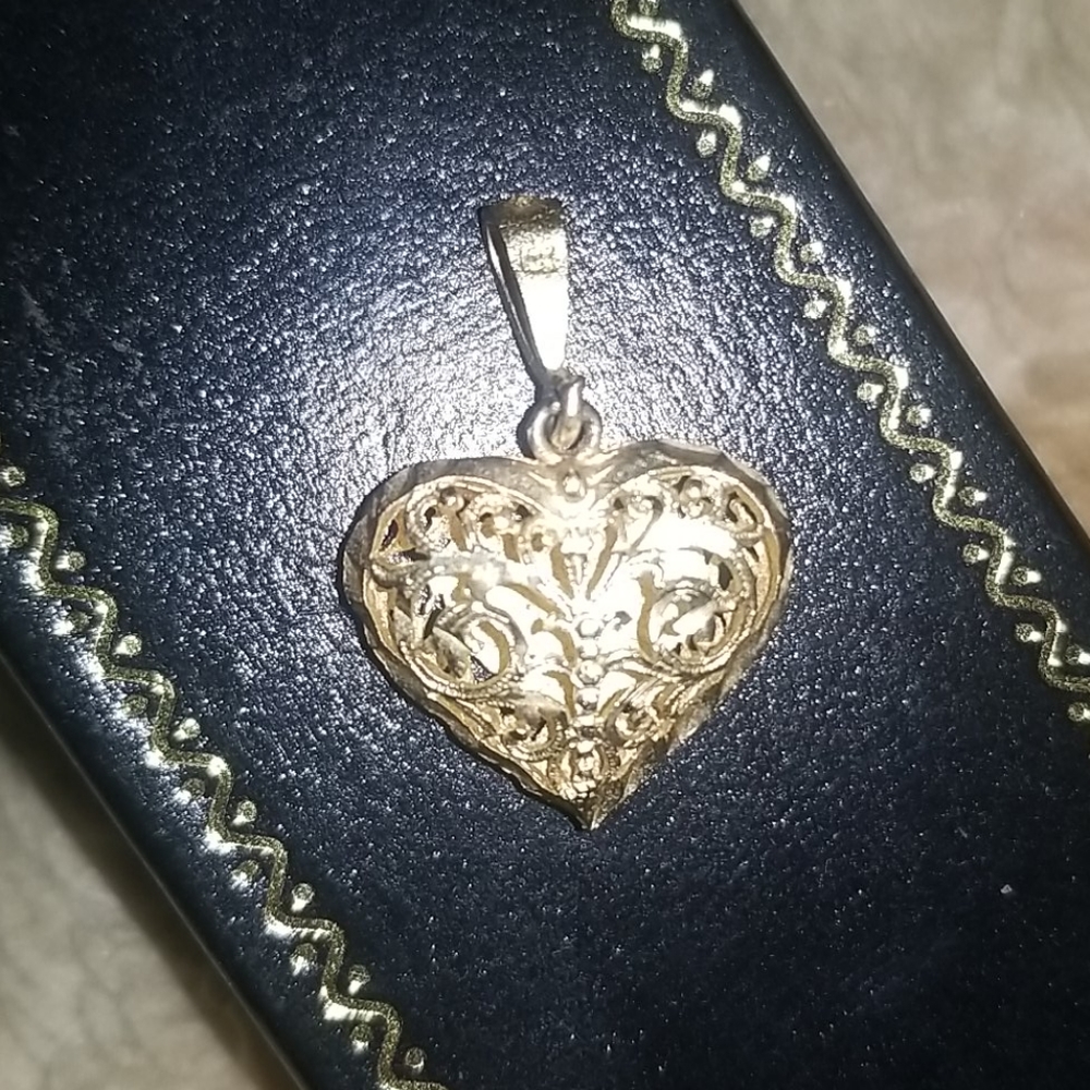 14k filigree heart pendant